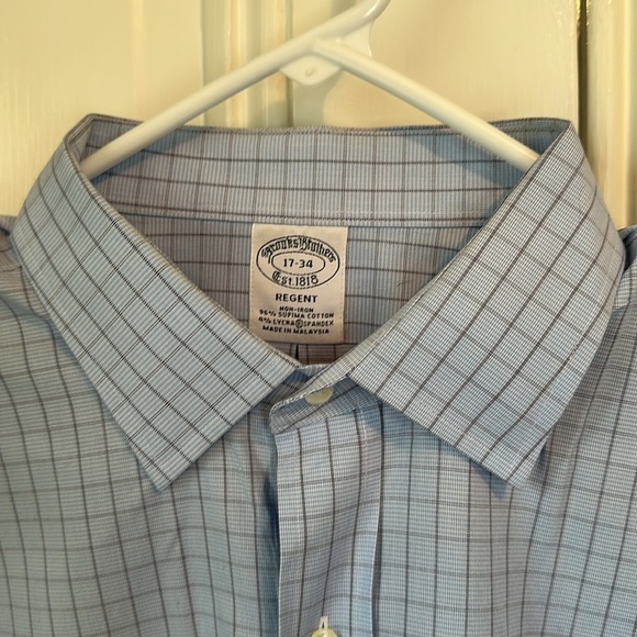 Brooks Brothers men’s non-iron button down light blue and white check pattern - Picture 2 of 4